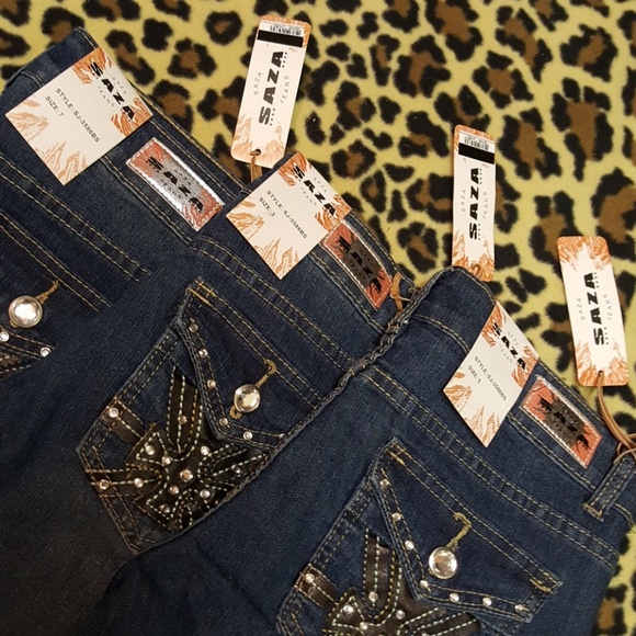$15, 2/$25😍NWT😍Saza embellished denim shorts - Picture 2 of 6